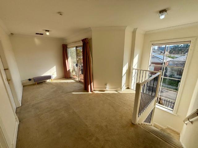 Room for rent in Horseshoe Creek, South Australia