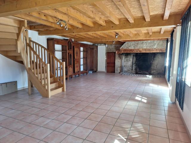 Maison vente à Saint-Étienne, Thélis-la-combe