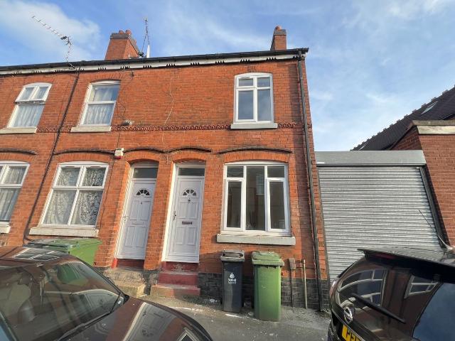 House for rent in New Mills, West Midlands