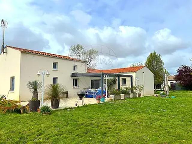 Maison vente à Saintes, Thénac
