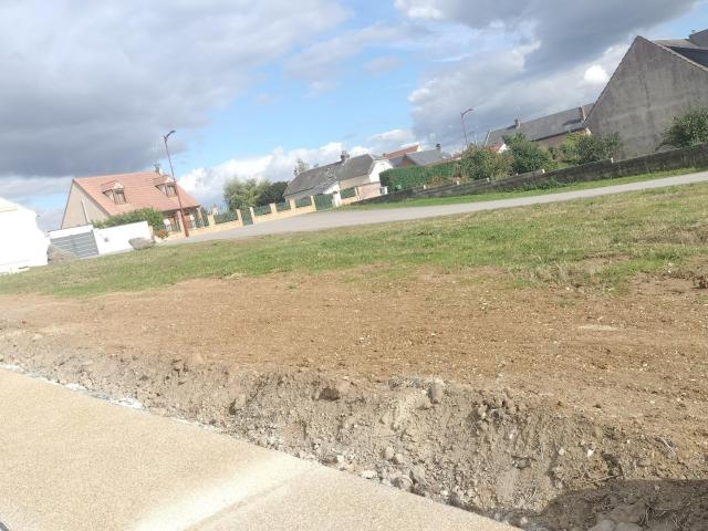 Terrain vente à Saint-Quentin, Thenelles
