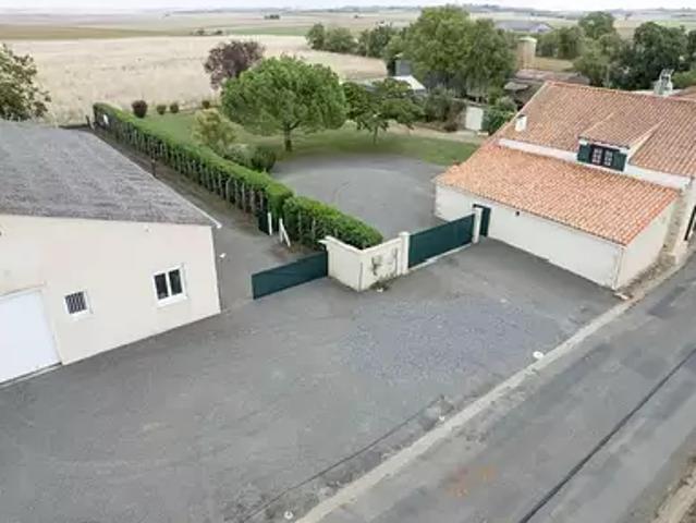Maison vente à Parthenay, Thénezay