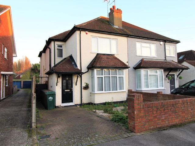 House for rent in Lower Halliford, Surrey