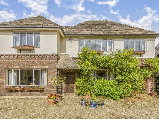 House for rent in New Malden, Greater London