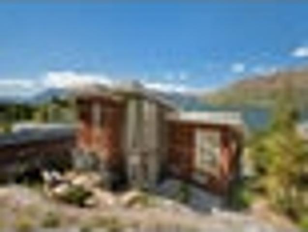 House for sale in Sunshine Bay, Queenstown