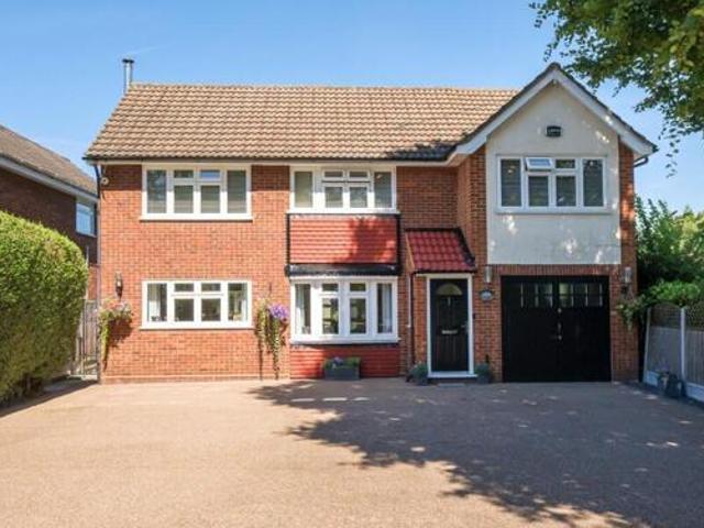 House for sale in Epping