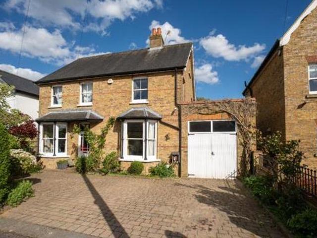 House for sale in Epping