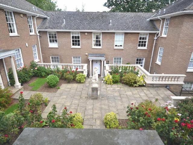 House for rent in Ivy Chimneys, Epping
