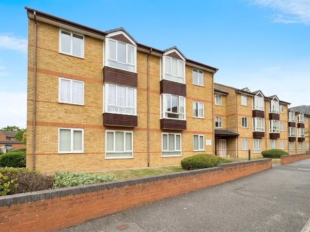 Apartment for rent in Sutton New Town, Greater London