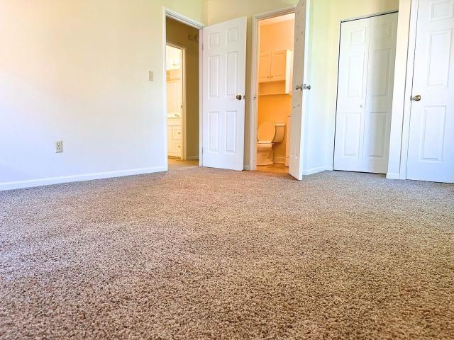 Apartment for rent in Thiensville, Wisconsin
