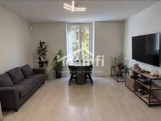 Appartement vente à Centre ville, Thiers