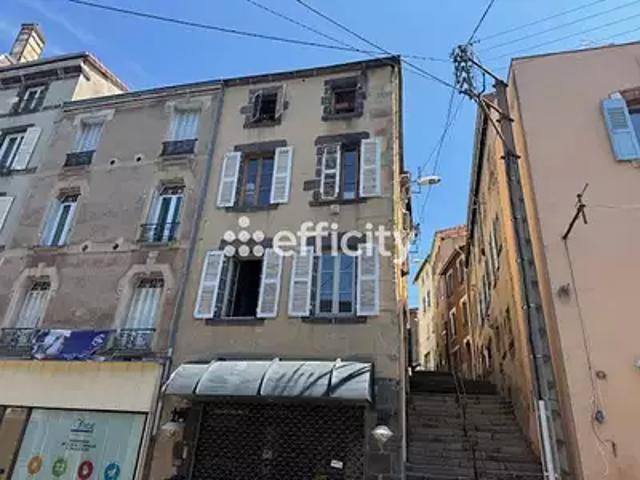 Maison vente à Centre ville, Thiers
