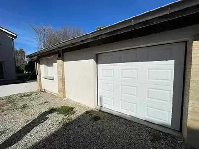 Garage location à Bourg-en-Bresse, Auvergne-Rhône-Alpes