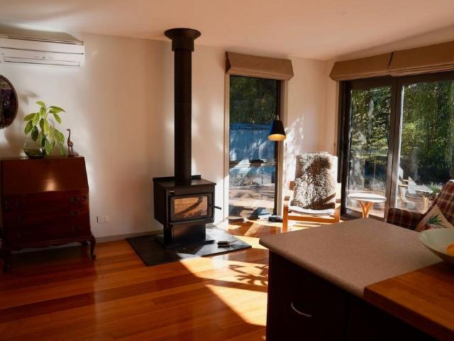 House for rent in Woodend, Victoria