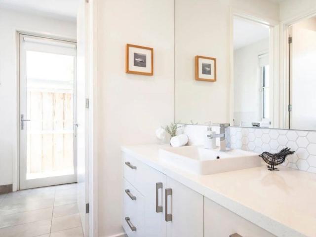 Townhouse for rent in Ocean Grove, Victoria