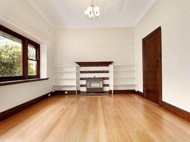 Room for rent in Camerons Creek, Victoria