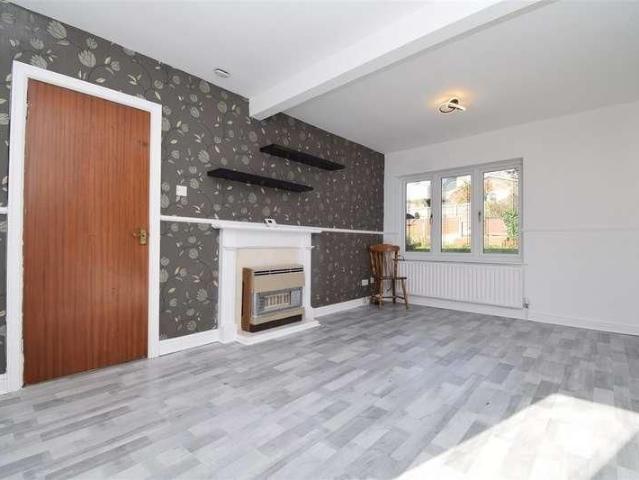 House for rent in Shinwell, Wakefield