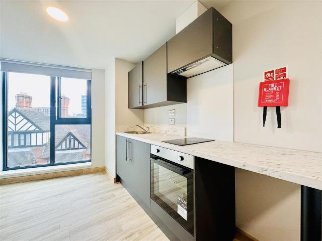 Studio for rent in St Ann's, Haddon