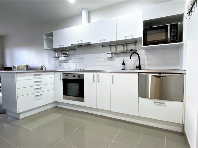 House for rent in Paremoremo, Oroua County