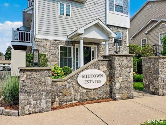 House for sale in Cos Cob, Connecticut