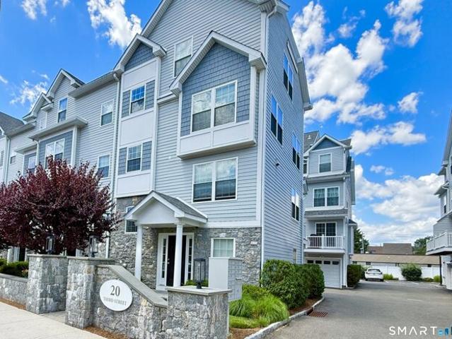 House for sale in Cos Cob, Connecticut