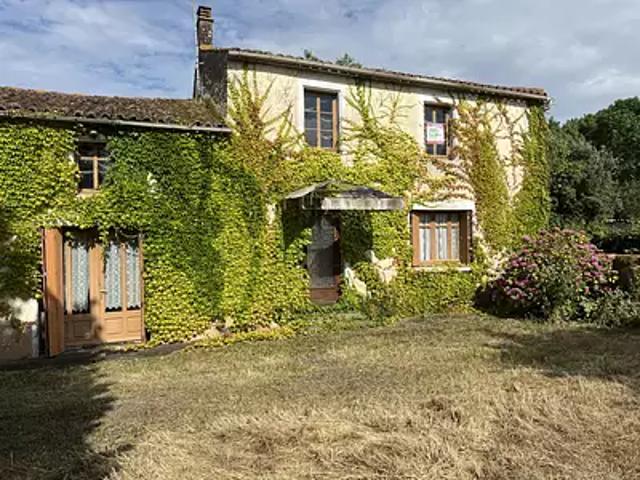 Maison vente à Fontenay-le-Comte, Thiré
