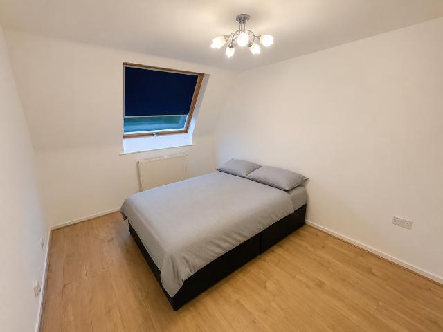 Apartment for rent in Northwood, Greater London
