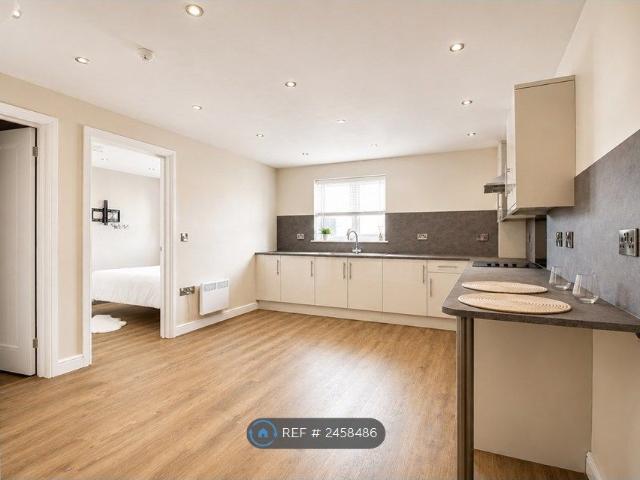 Apartment for rent in Bede Island, Old Wharf