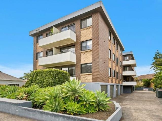 House for rent in Thirroul, Wollongong City Council