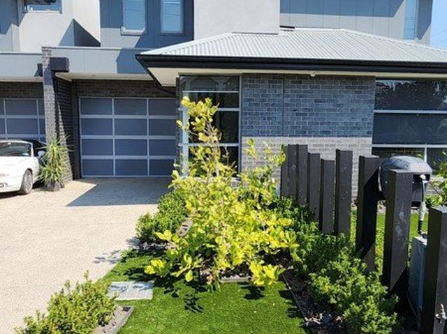 Townhouse for rent in Camerons Creek, Victoria