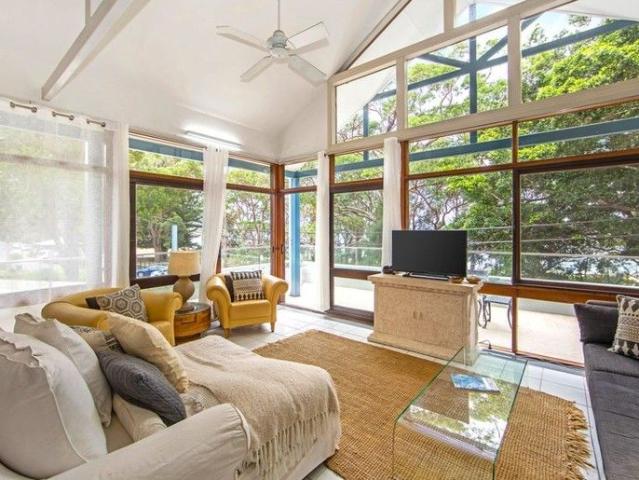 Apartment for sale in Pearl Beach, New South Wales