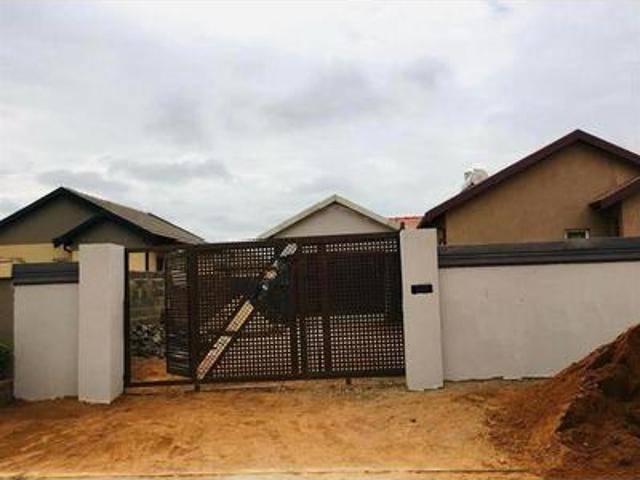 House for sale in Vosloorus, Gauteng