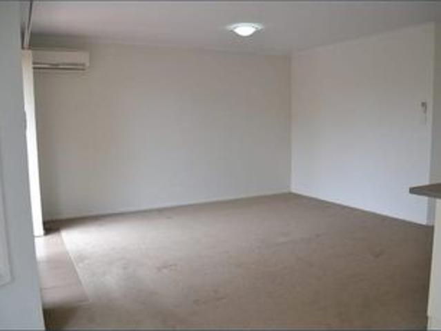 Townhouse for rent in Carindale, Greater Brisbane