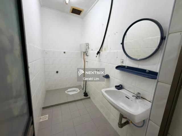 Shop for sale in Port Klang, Selangor