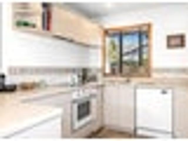 House for sale in Chaslands, Canterbury