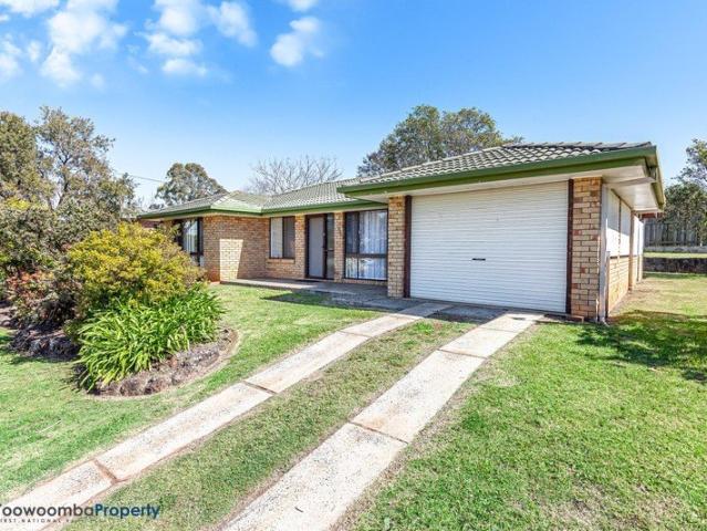 House for rent in Wilsonton Heights, Toowoomba