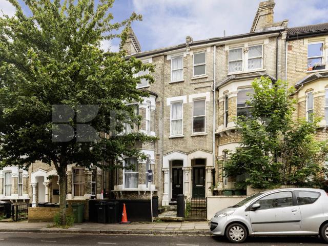 Apartment for rent in Kilburn, Greater London