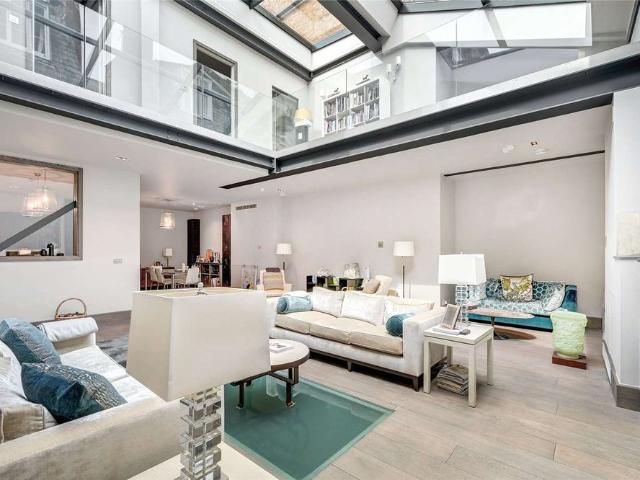 Studio for rent in Fulham, Greater London