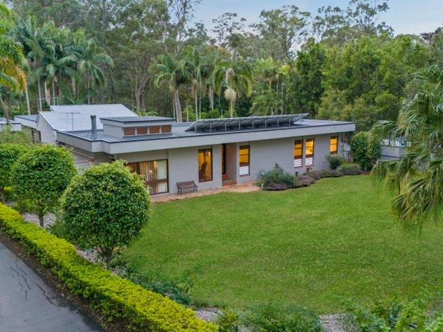 Cottage for sale in Toombul, Queensland