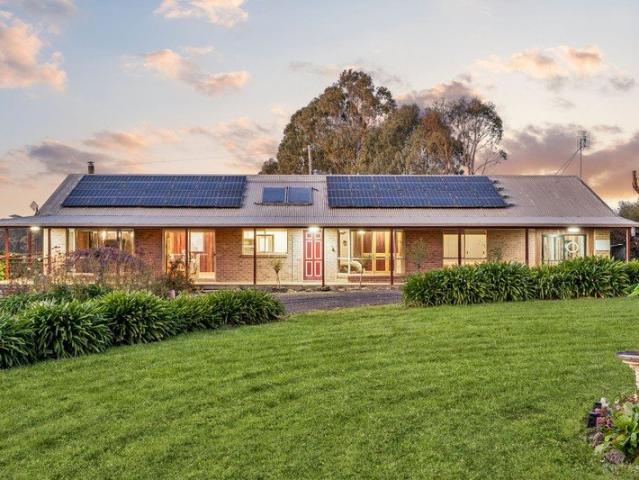 Cottage for sale in Barongarook, Victoria
