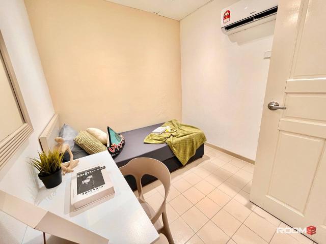 Room for rent in Petaling, Damansara Damai