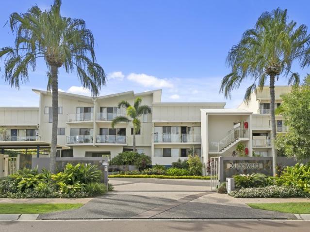 Townhouse for sale in Kings Creek, Queensland