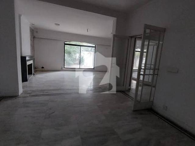 Building for sale in Rawalpindi, Islamabad Capital Territory