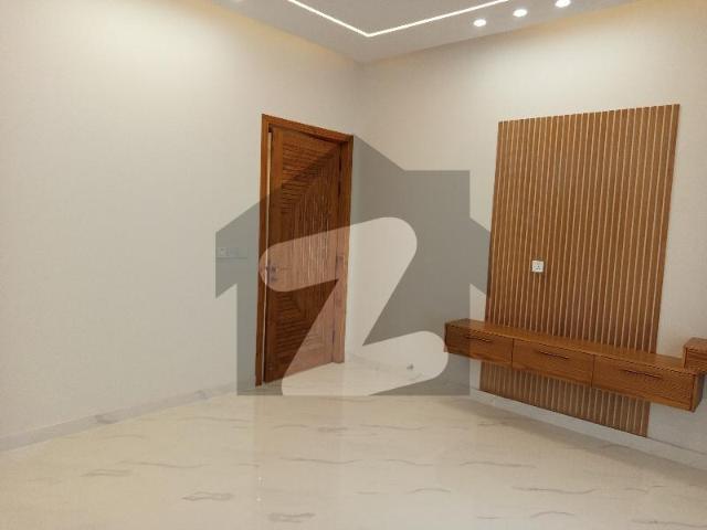 House for sale in Faisalabad, Islamabad Capital Territory