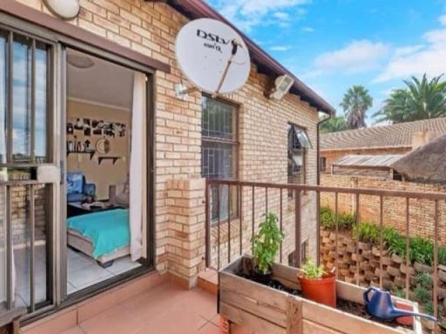Apartment for rent in Nooitgedacht, Gauteng