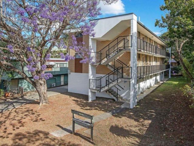Apartment for rent in Toombul, Queensland