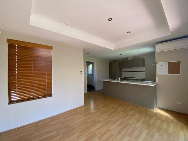 Townhouse for rent in Cloverdale, Western Australia