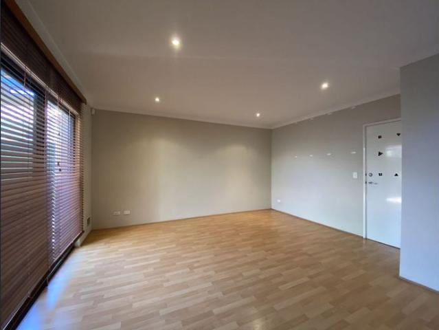 House for rent in Cloverdale, Western Australia