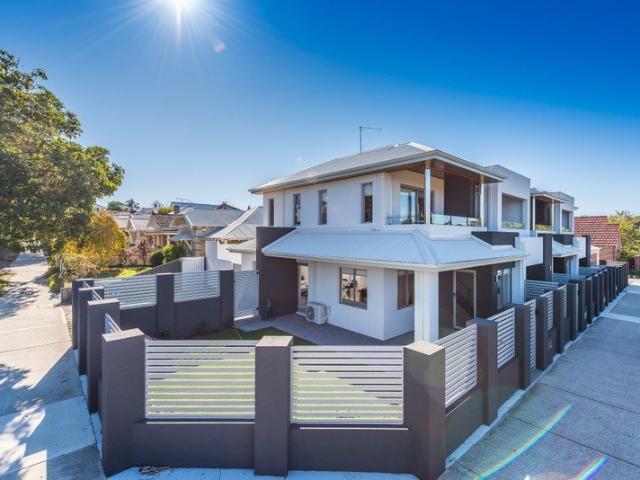 Townhouse for rent in Mount Hawthorn, Western Australia