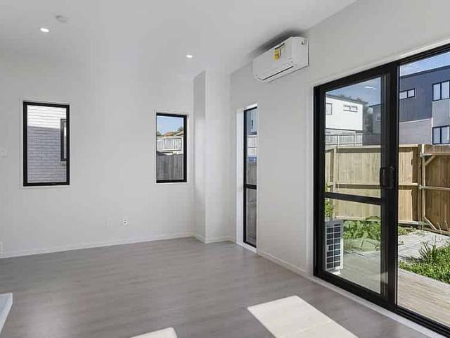 House for rent in New Lynn, Oroua County